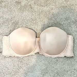 Torrid Bra Womens 48D Beige Nude Curve Lightly Lined Strapless Padded Lace